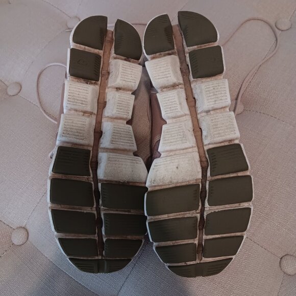 On Cloud 5 womans size 9 Rosebrown / Fog running shoes - Picture 7 of 8